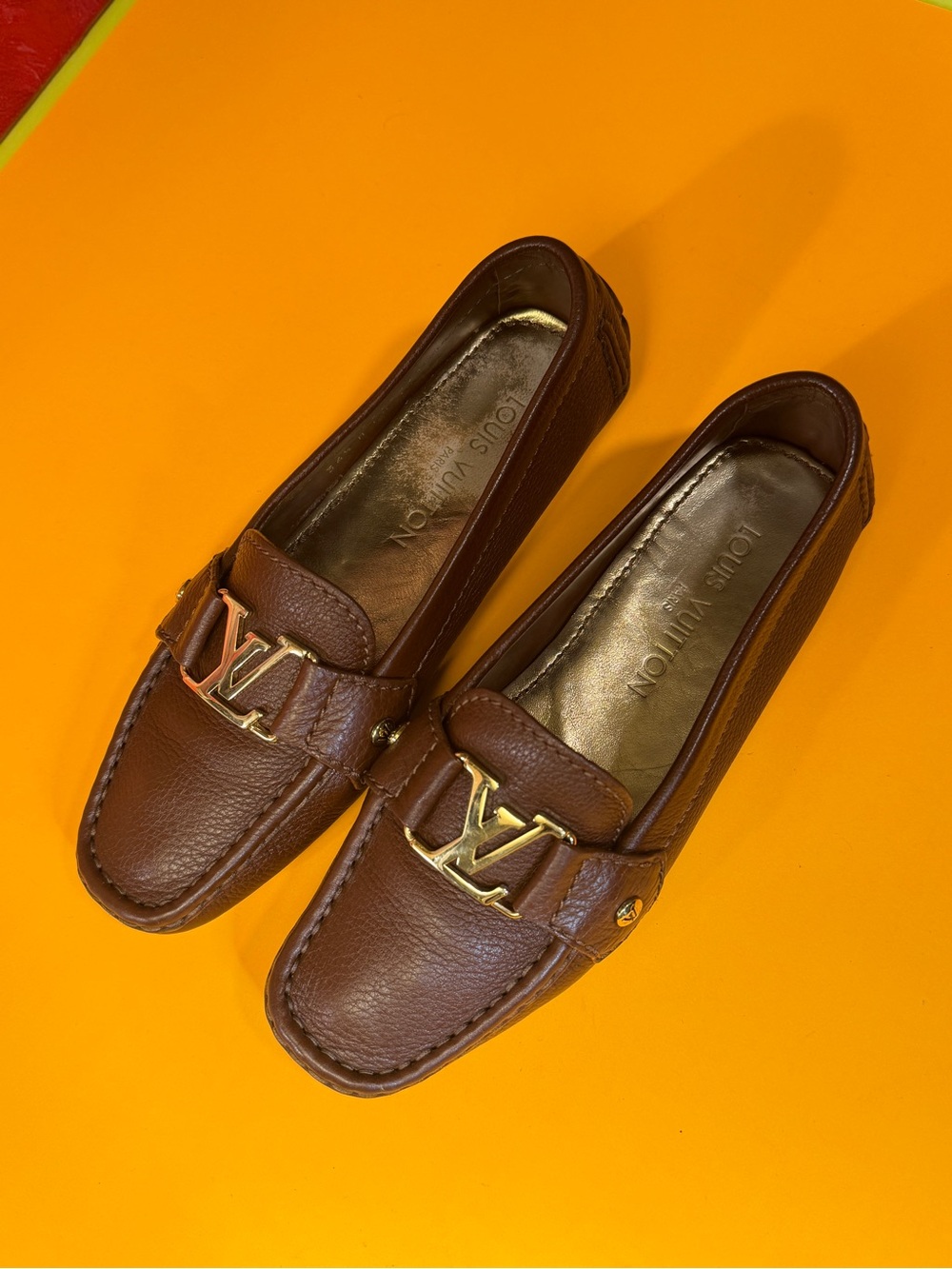 Louis Vuitton loafers Brown Leather Insole Detailing with Gold Stamp - Picture 2 of 15